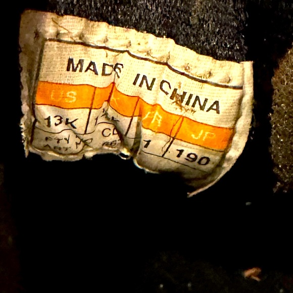 VTG ADIDAS SOCCER SOFTBALL BASEBALL CLEATS SZ: 13K BLACK RED ATHLETIC SPORTS - Picture 5 of 6